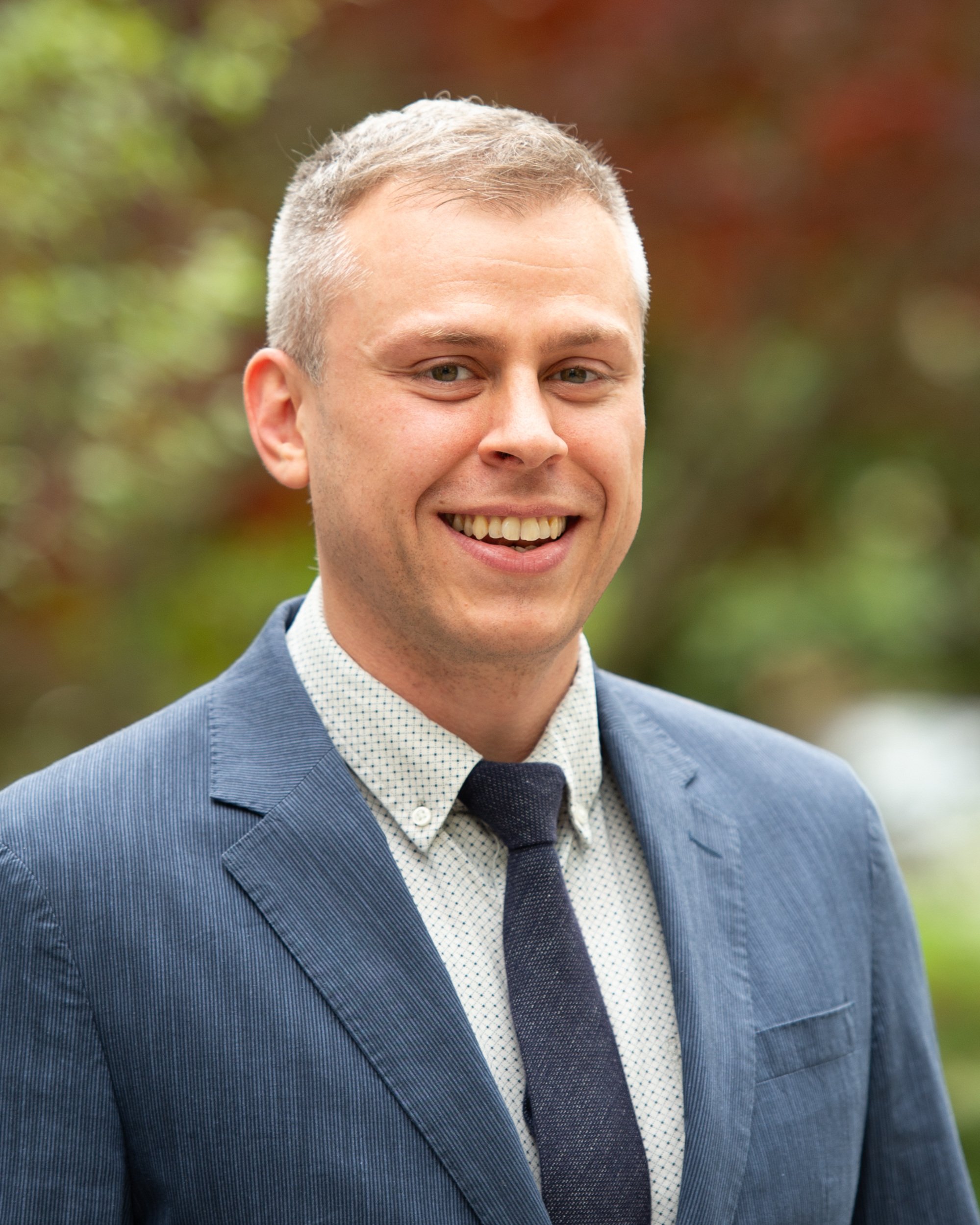 Sales Counselor Leif Wazen's headshot