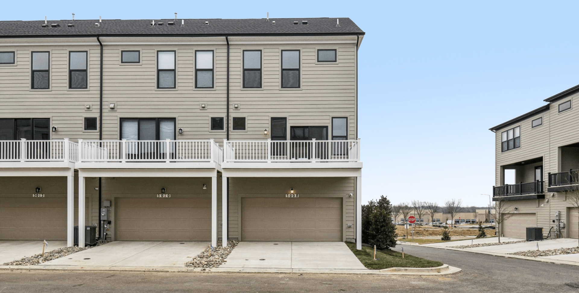 gallery image for 16F Greenwich