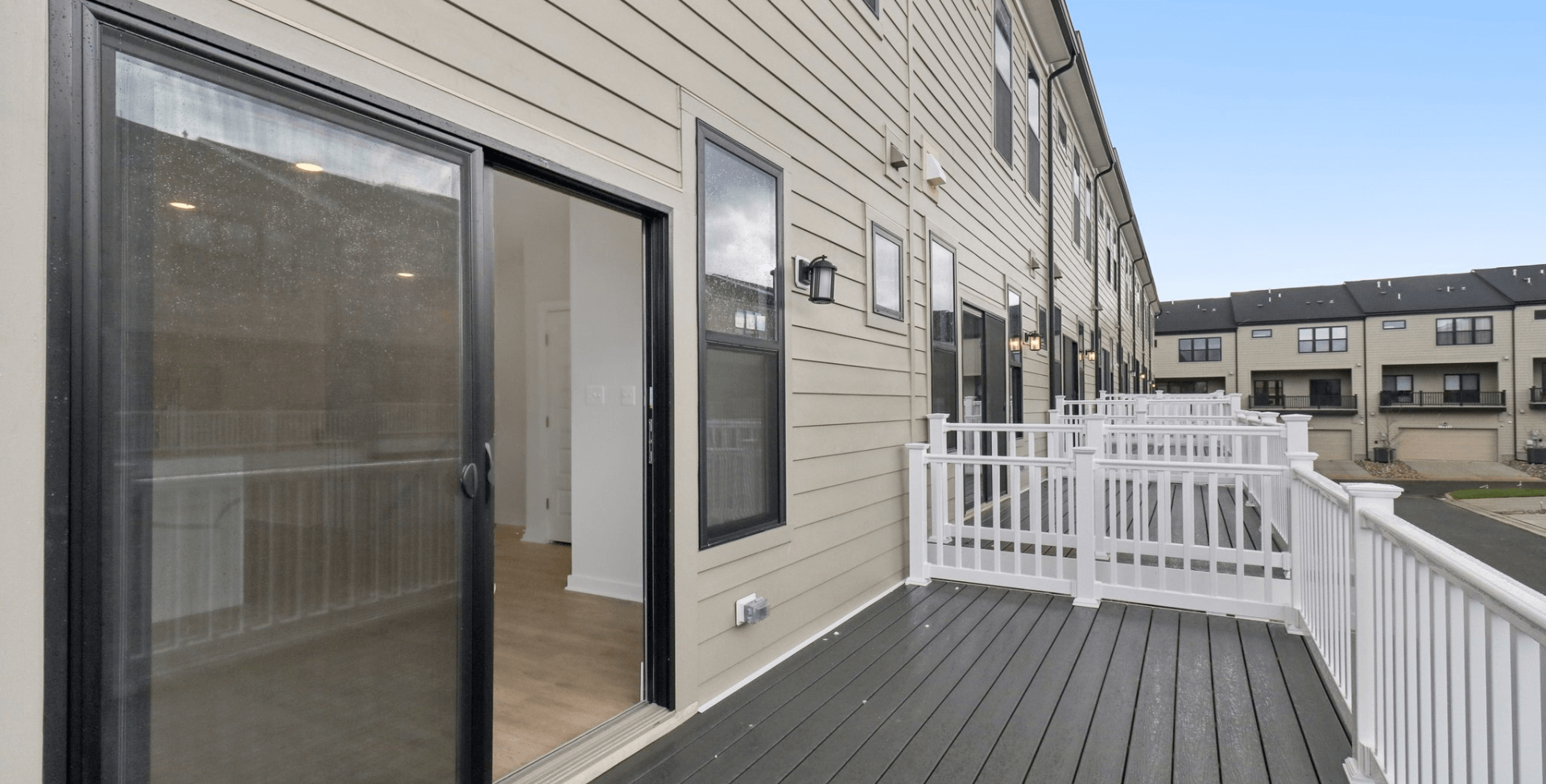 gallery image for 23F Greenwich