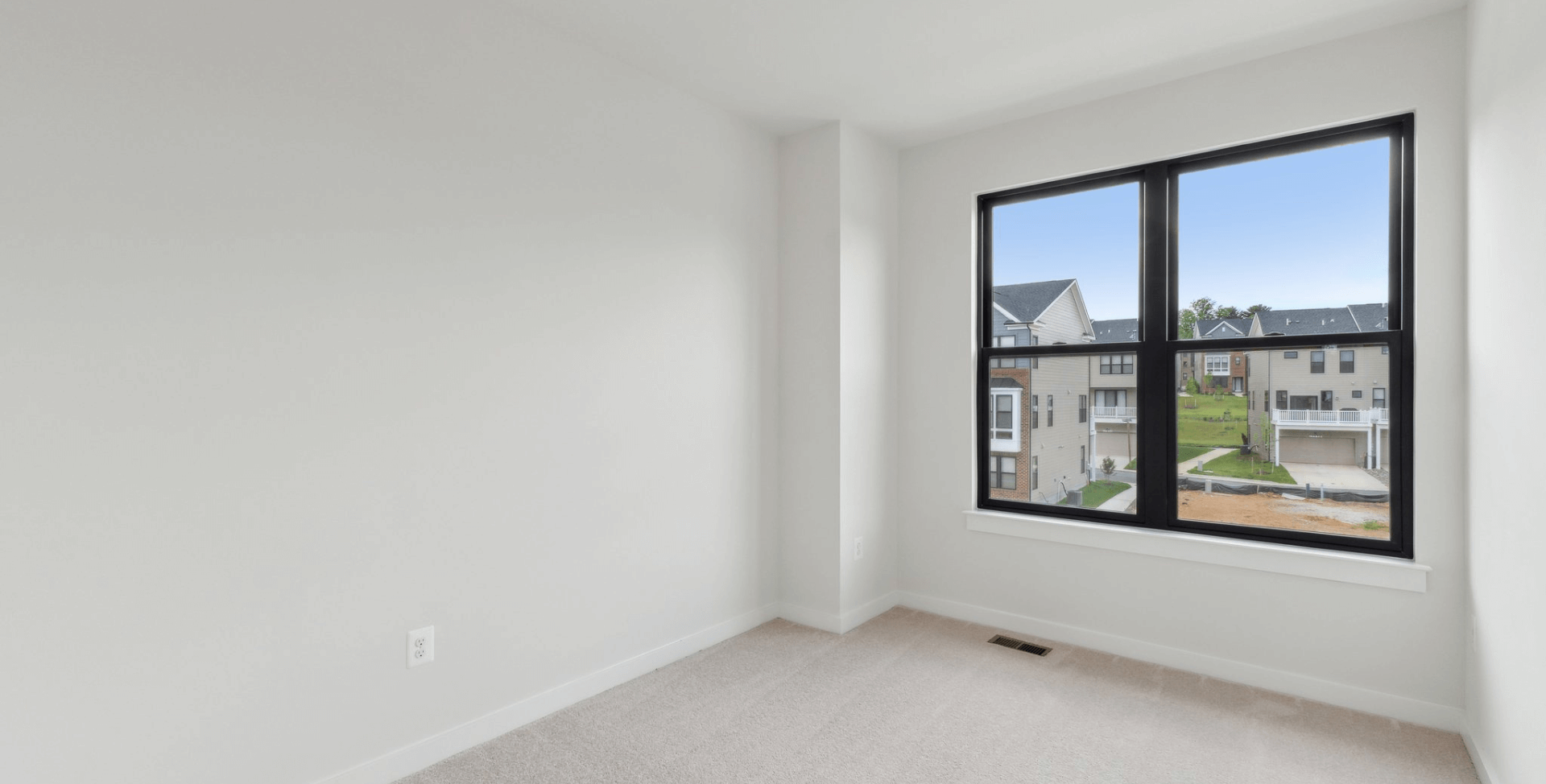 gallery image for 61E Greenwich