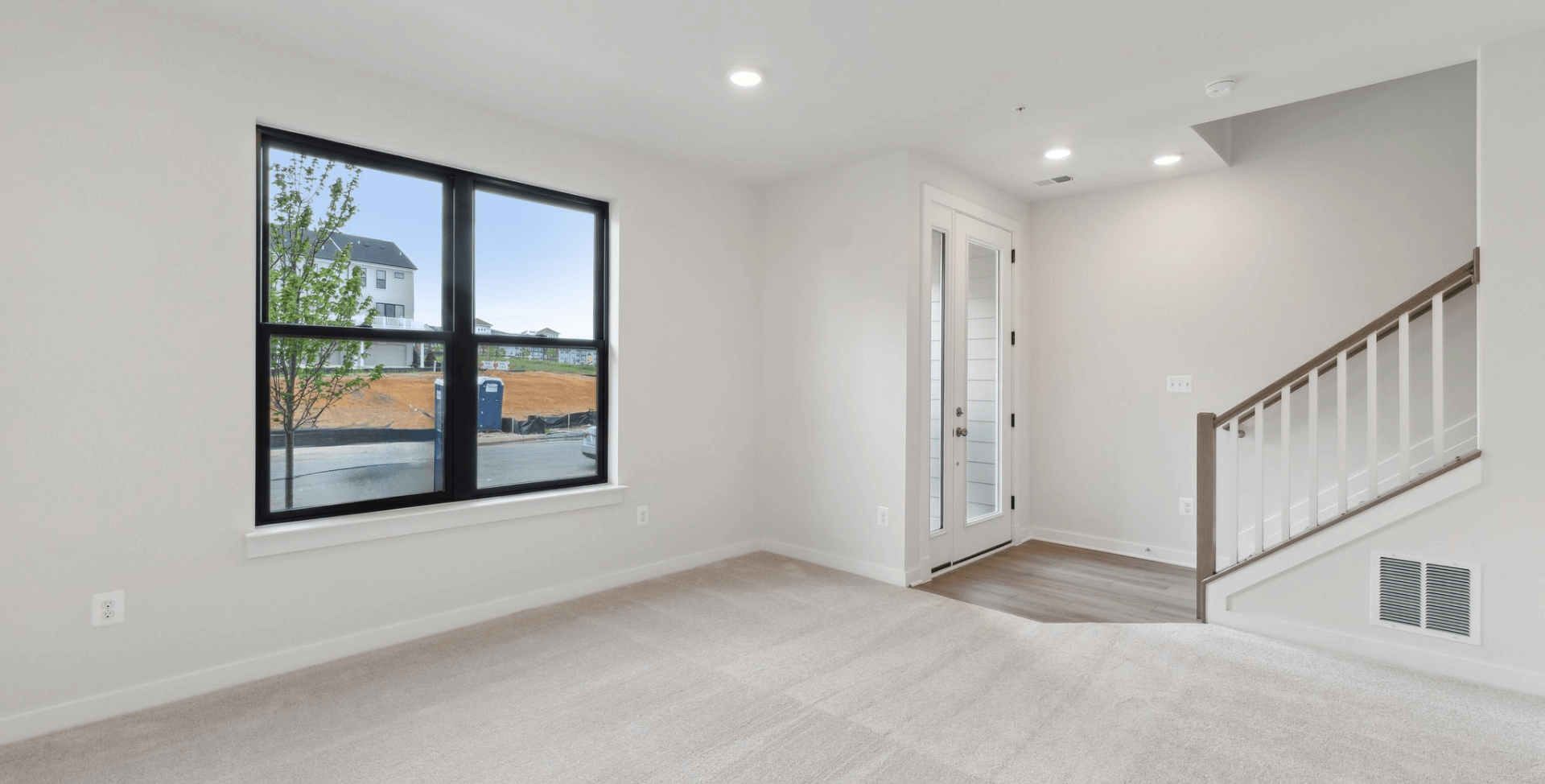 gallery image for 61E Greenwich