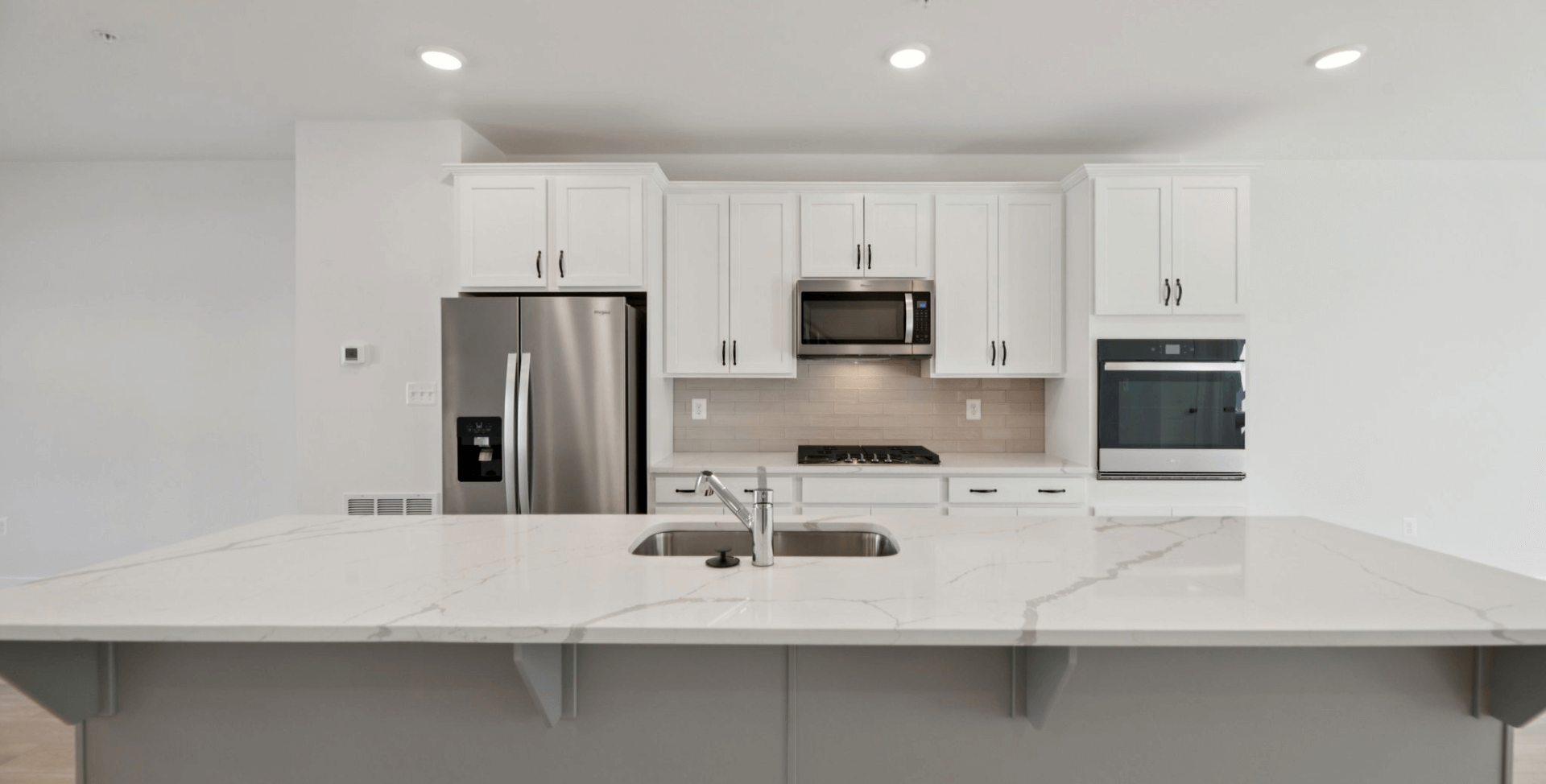 gallery image for 6F Gramercy