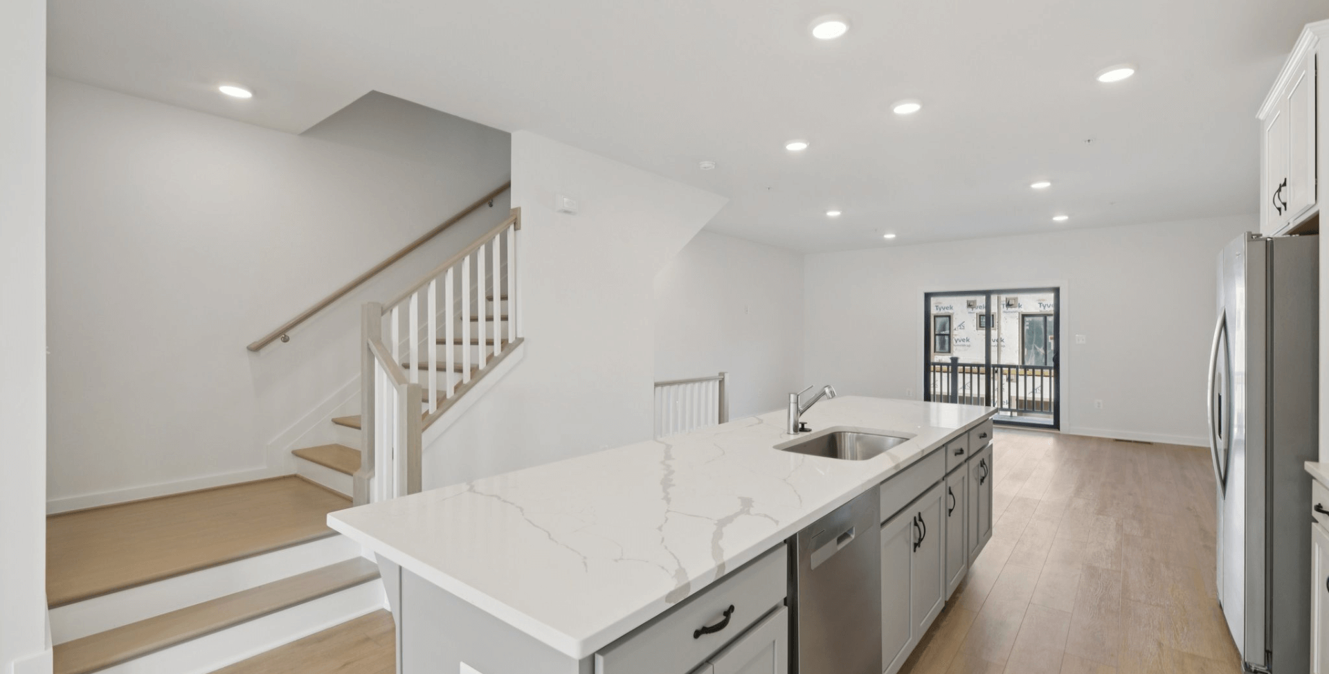 gallery image for 6F Gramercy