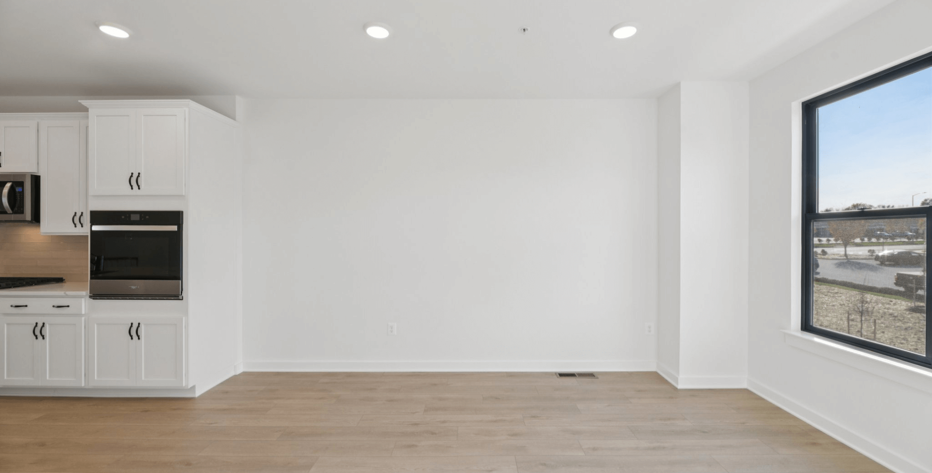 gallery image for 6F Gramercy