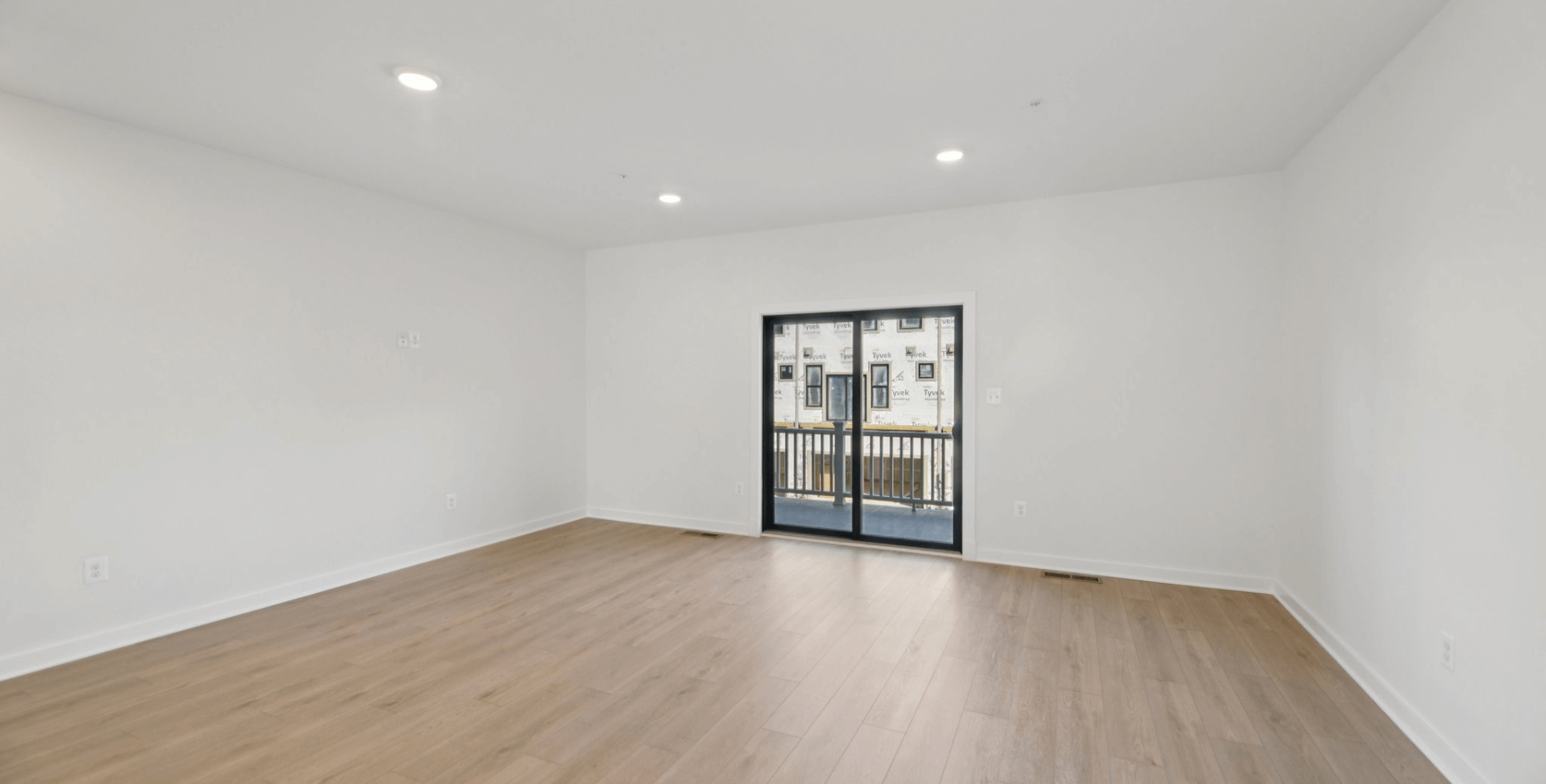 gallery image for 6F Gramercy