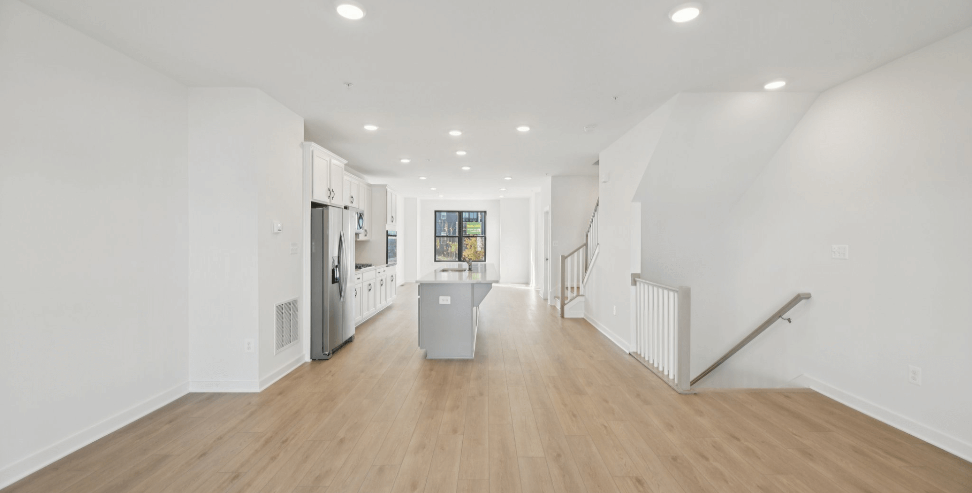 gallery image for 6F Gramercy