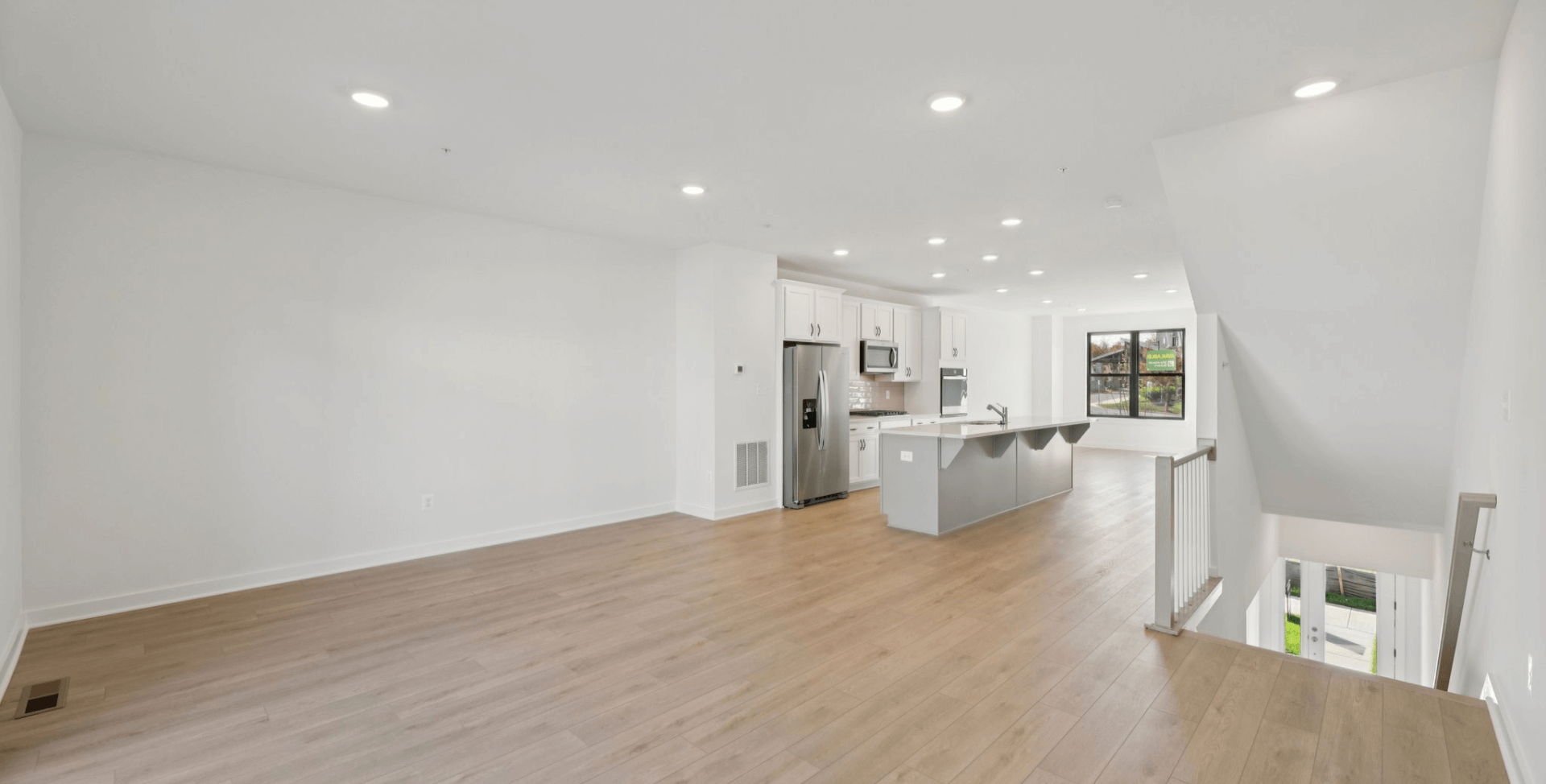 gallery image for 6F Gramercy