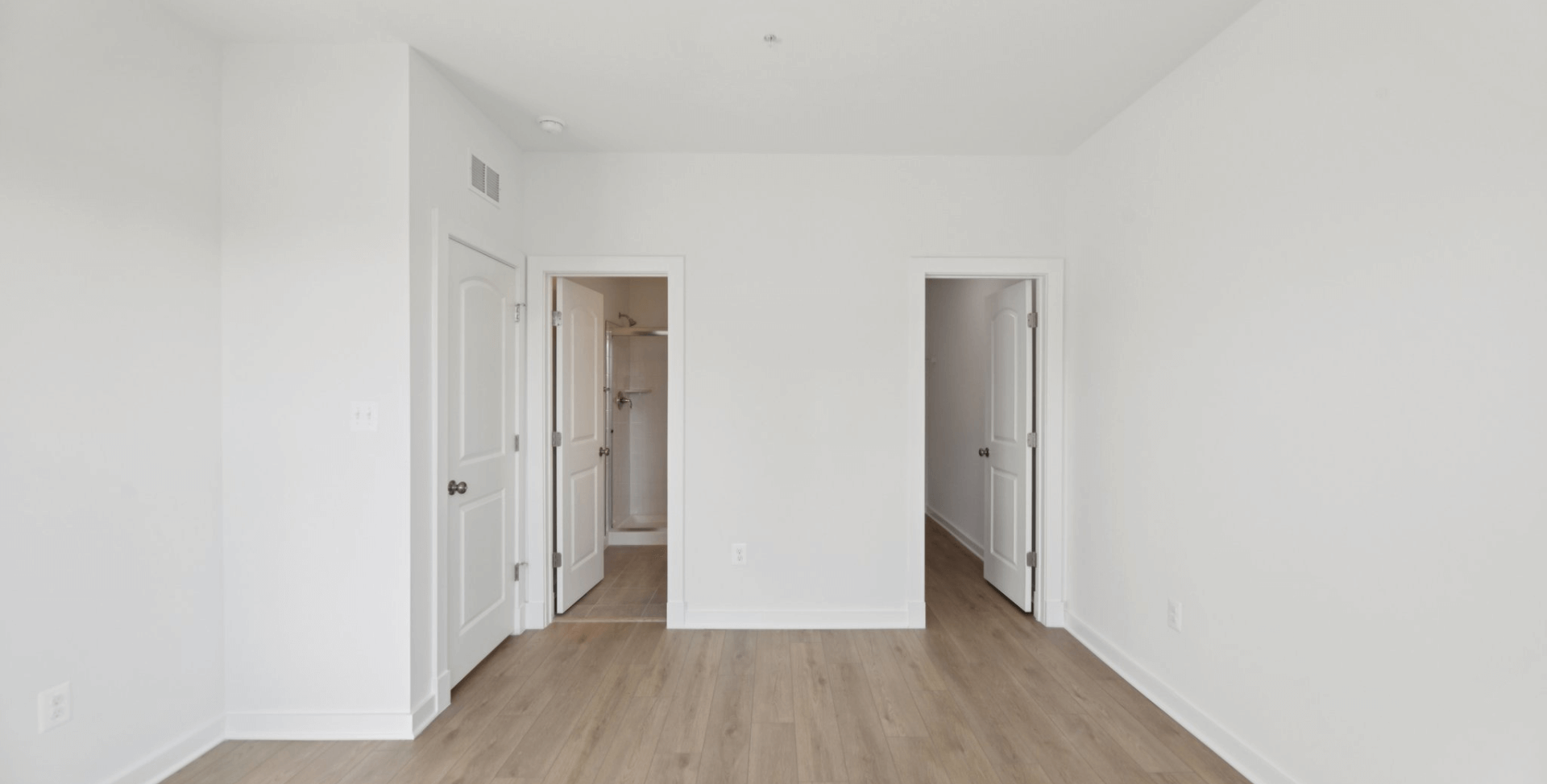 gallery image for 6F Gramercy