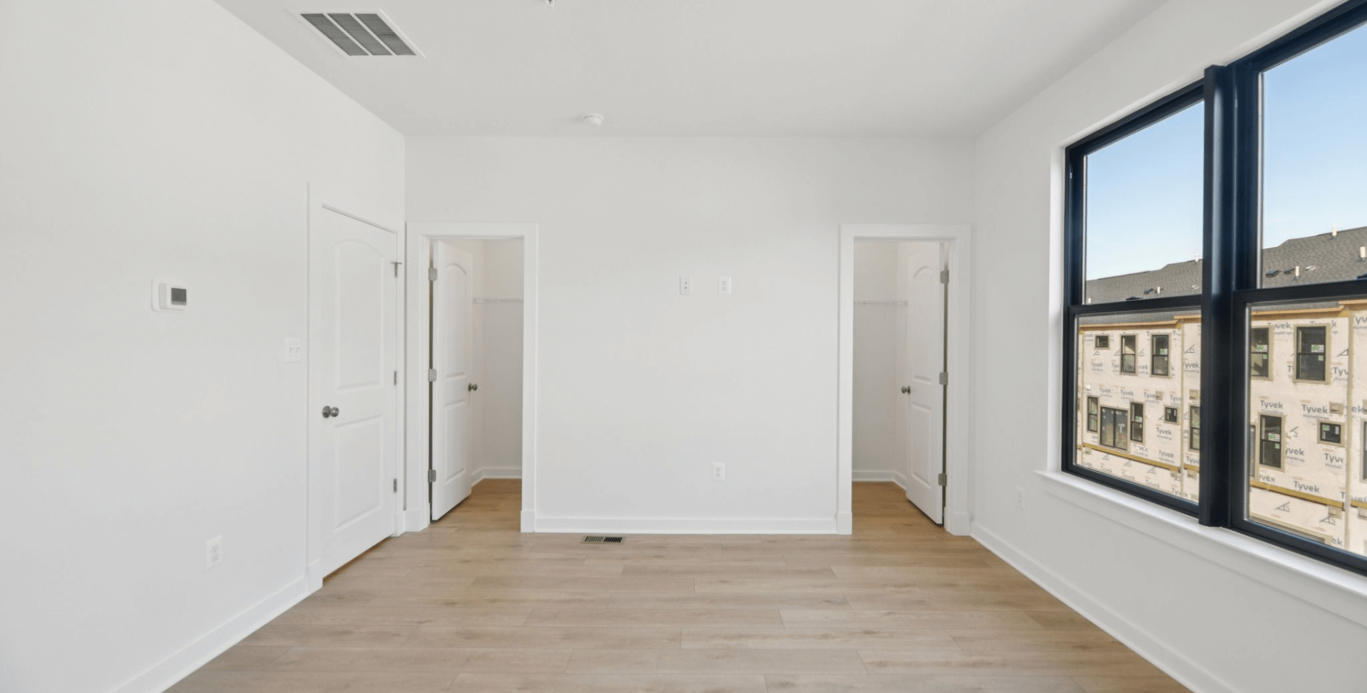 gallery image for 6F Gramercy