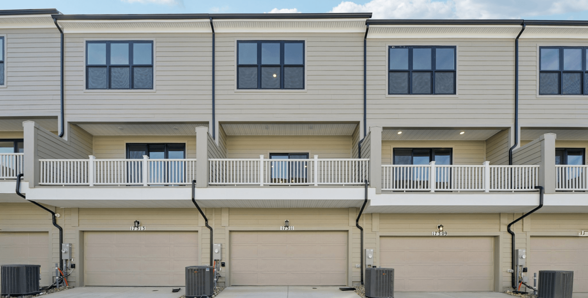 gallery image for 6F Gramercy