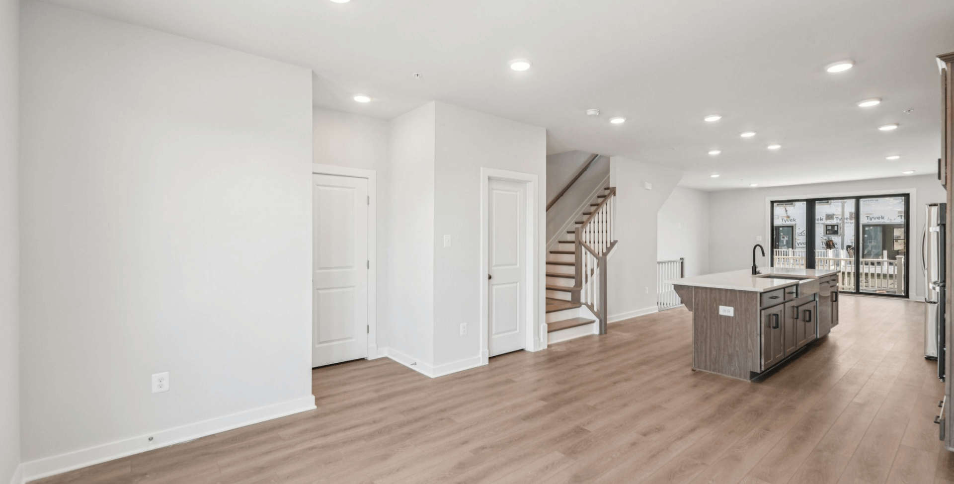 gallery image for 7F Gramercy