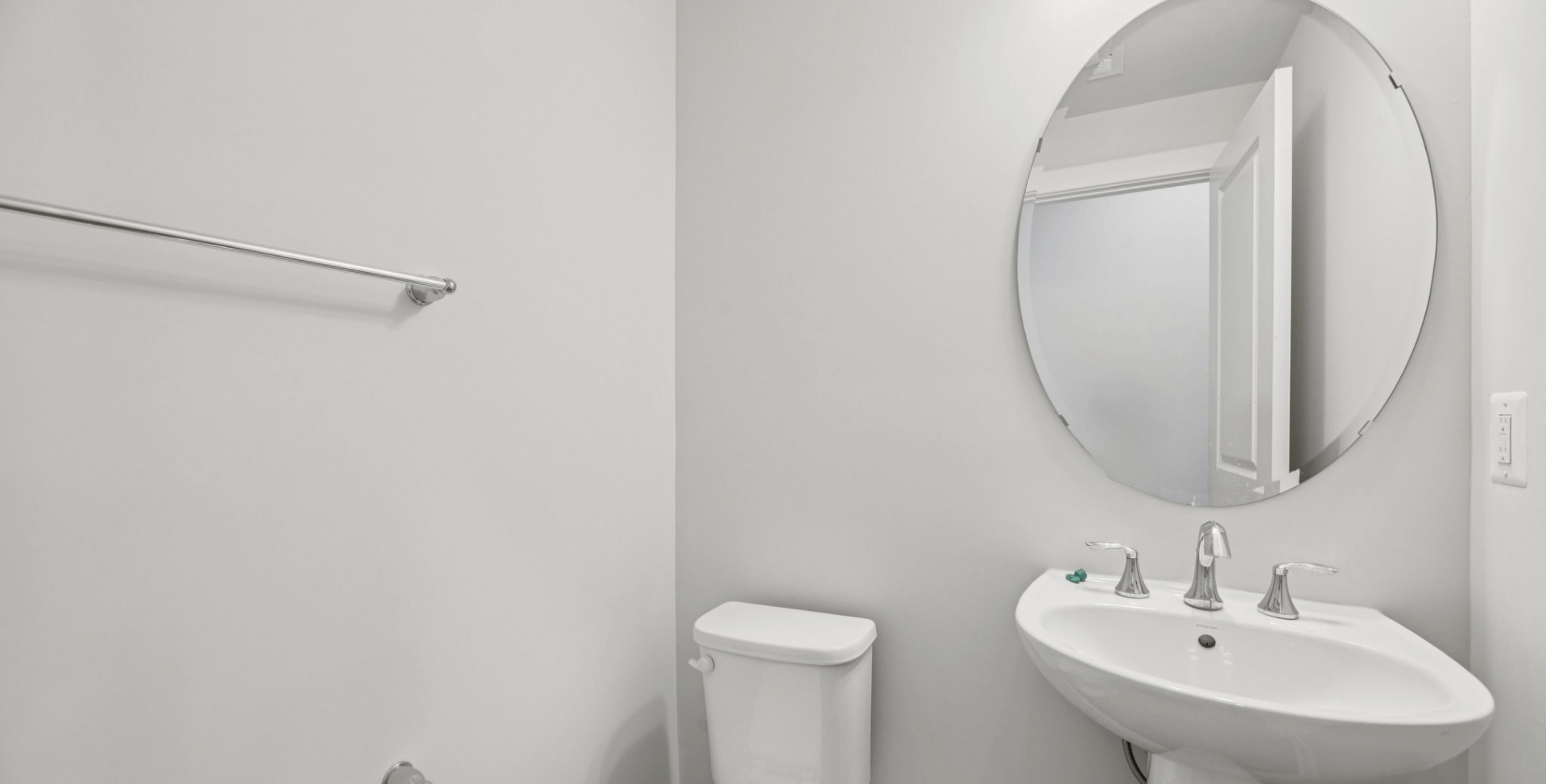 gallery image for 7F Gramercy