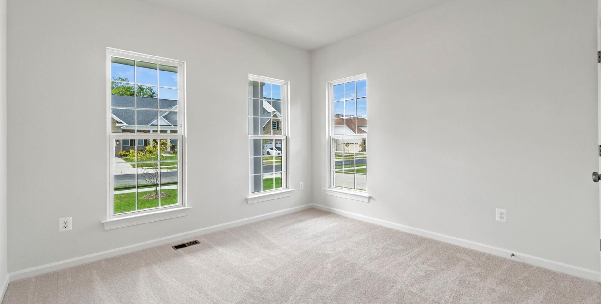 gallery image for 150A Capri