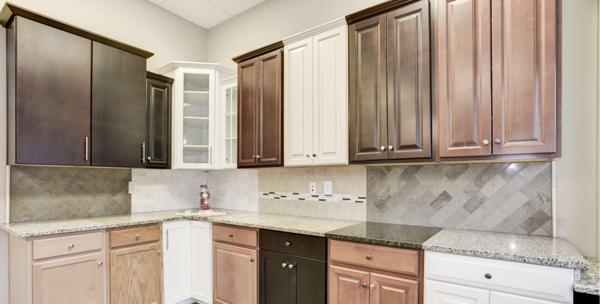 kitchen cabinet and countertop and backsplash options